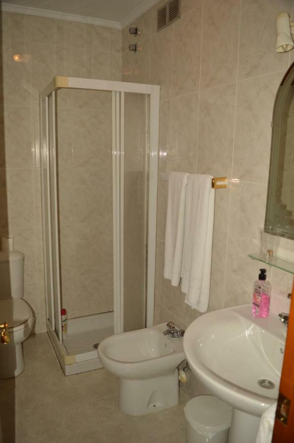 Hostal El Txakoli Amurrio Exterior foto
