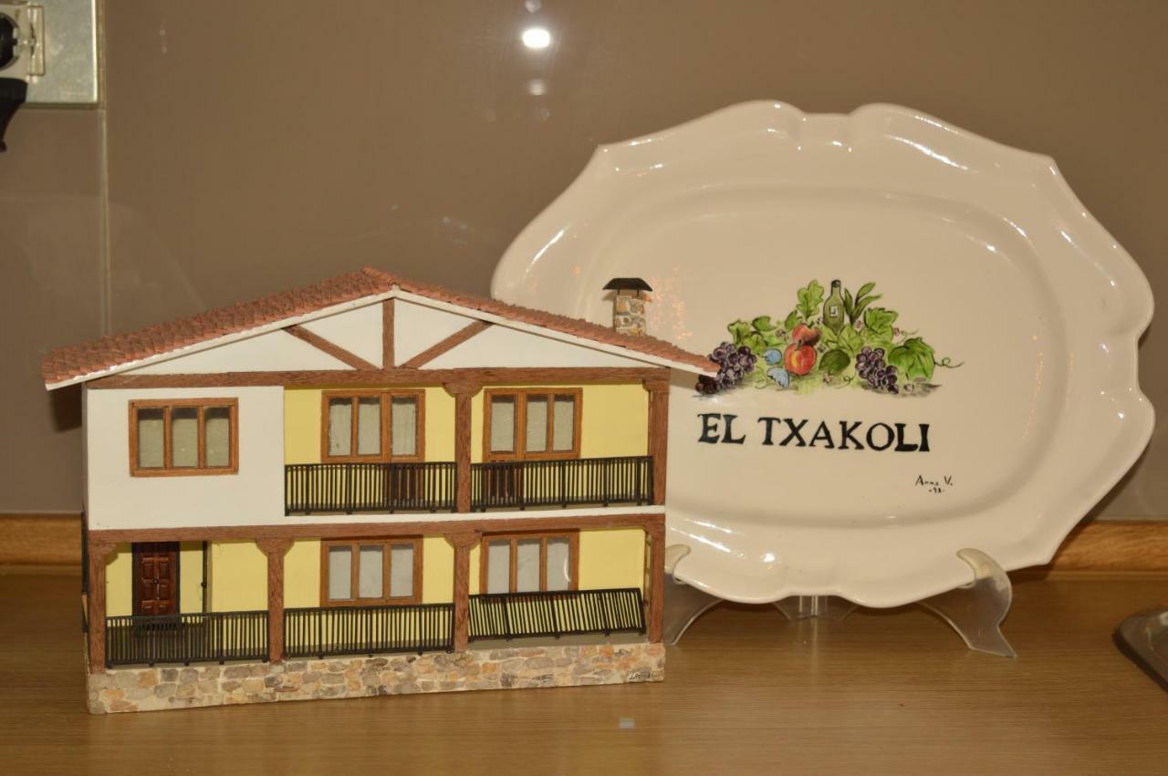 Hostal El Txakoli Amurrio Exterior foto