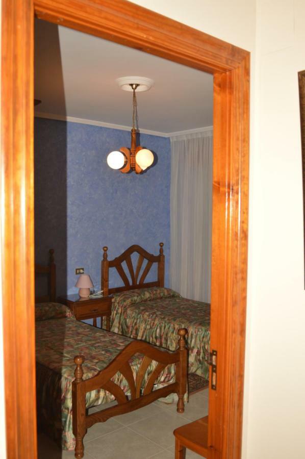 Hostal El Txakoli Amurrio Exterior foto